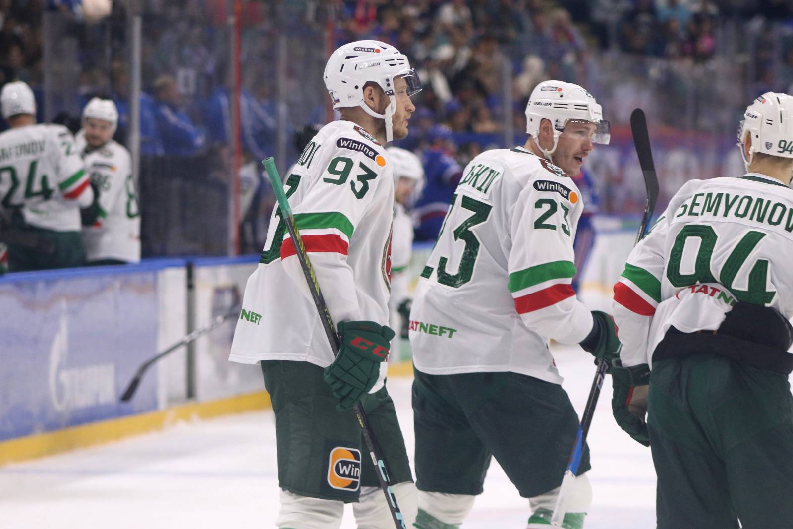 «Ак Барс» уверенно обыграл «Адмирал» на своём льду в матче КХЛ