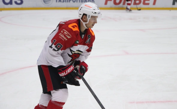 Один из самых дорогих игроков КХЛ Владимир Ткачев перешел в «Металлург»