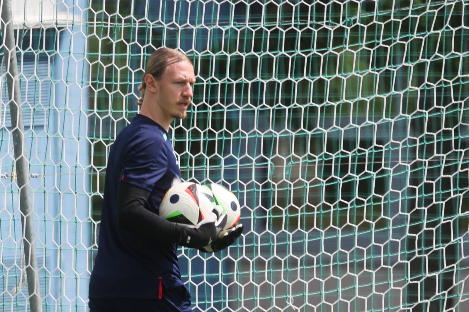 Экс-вратарь «Спартака» - о переходе Сафонова в «ПСЖ»: Классно, что наши ребята уезжают в Европу